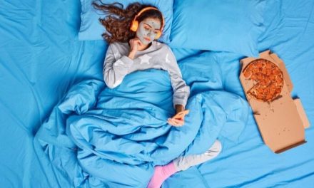 Kalangan Orang Mager Yang Hobinya Selalu Rebahan