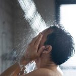 Seorang Muslim Melakukan Mandi Junub Atau Wajib