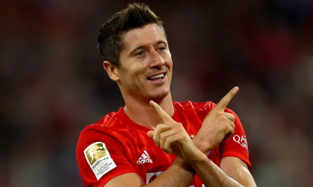 Pemain Polandia Lewandowski Yang Berprestasi Dan Hebat