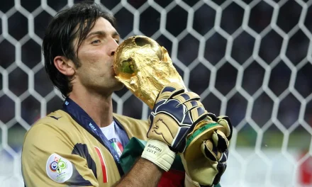 Penjaga Gawang Buffon Sebagai Legendaris Dunia Bola