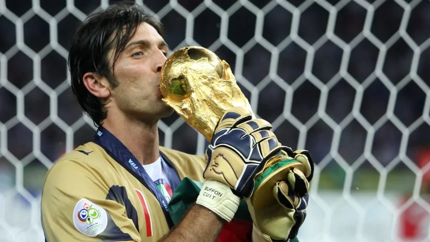 Penjaga Gawang Buffon Sebagai Legendaris Dunia Bola