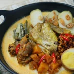 Makanan Nasi Panjang Lontong Tradisional Indonesia