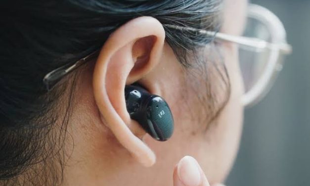 Perangkat Musik Audio Sebuah Penggunaan Headset