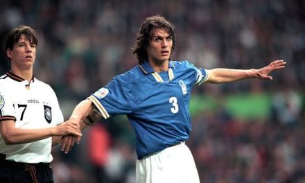 Pesepakbola Legenda Italia Seorang Paolo Maldini