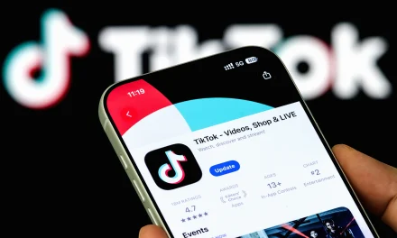 Aplikasi Digital Tiktok Dengan Konten Seru