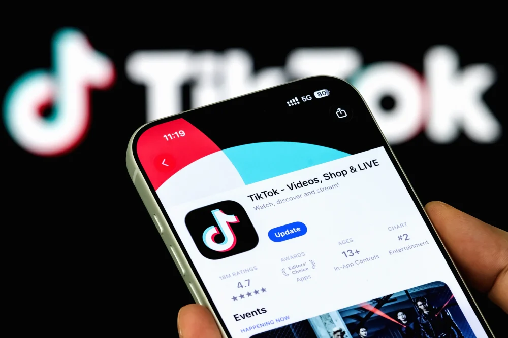 Aplikasi Digital Tiktok Dengan Konten Seru