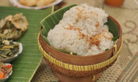 Hidangan Varian Nasi Gurih Dengan Tambahan Bumbu