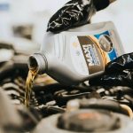 Pelumas Cair Oli Kendaraan Bermotor Untuk Mesin