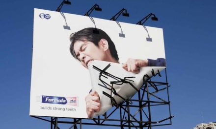 Suatu Promosi Iklan Dengan Menggunakan Banyak Teknologi