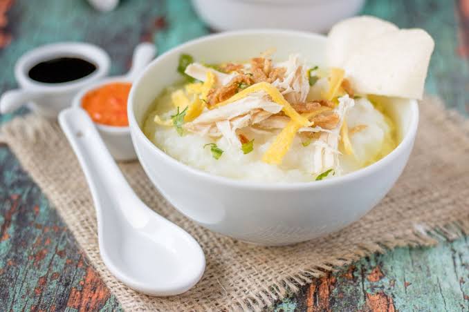Makanan Lembut Bubur Dengan Banyak Jenis Dan Varian
