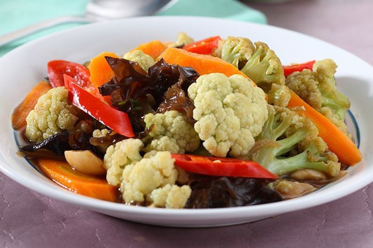 Teknik Memasak Tumis Hanya Dengan Sedikit Minyak