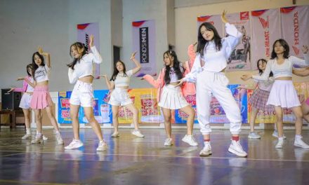 Suatu Gerakan Modern Dance Dalam Irama Musik